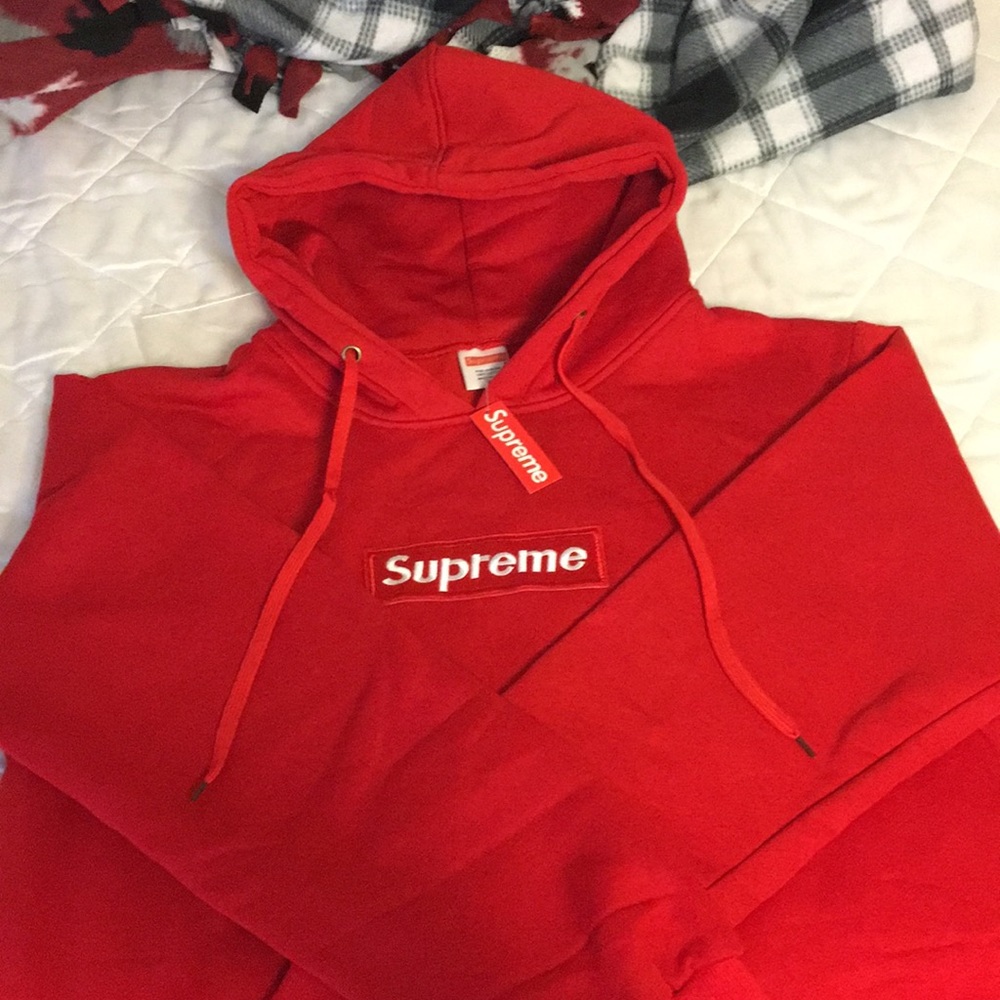 Supreme hoodie